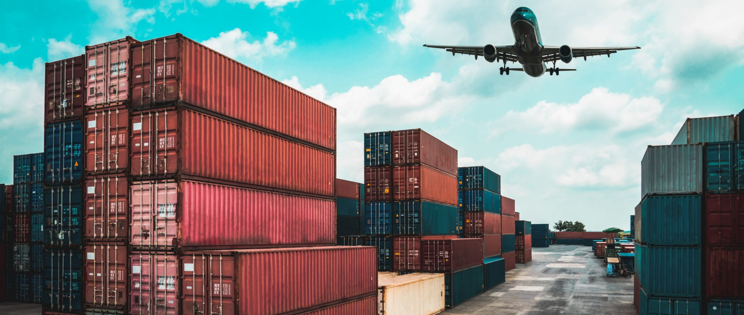 Cargo Shipping In The Uae Hero
