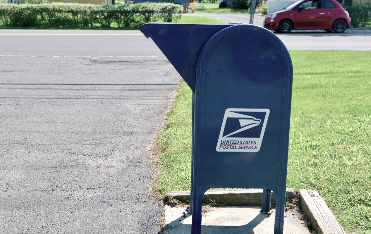 Inforgraphics of USPS delivery box